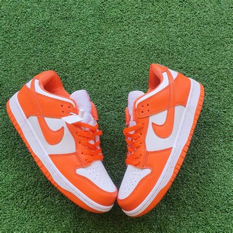 nike dunks women orange